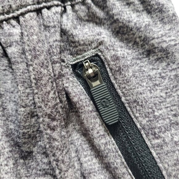 Lululemon Heather Lux Multi Black Tracker Short V Size 12 - Picture 7 of 12